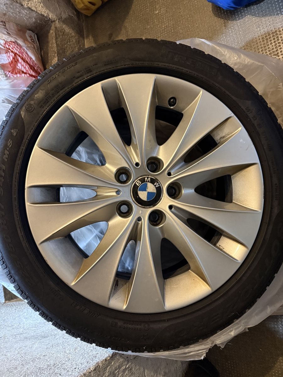 Pneus & Kompletträder: BMW Winterrad 225/50 R17 94H M+S Run Flat. – Gebraucht aus Zürich von X99 3