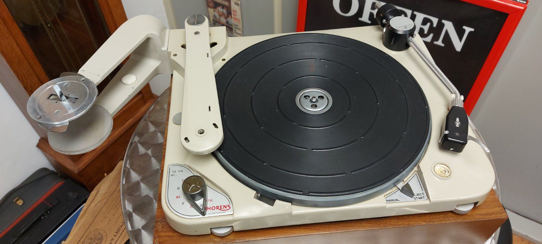 Thorens Plattenspieler: Thorens 224 Baujahr 1962 – Gebraucht aus Herzogenbuchsee von phonowelt