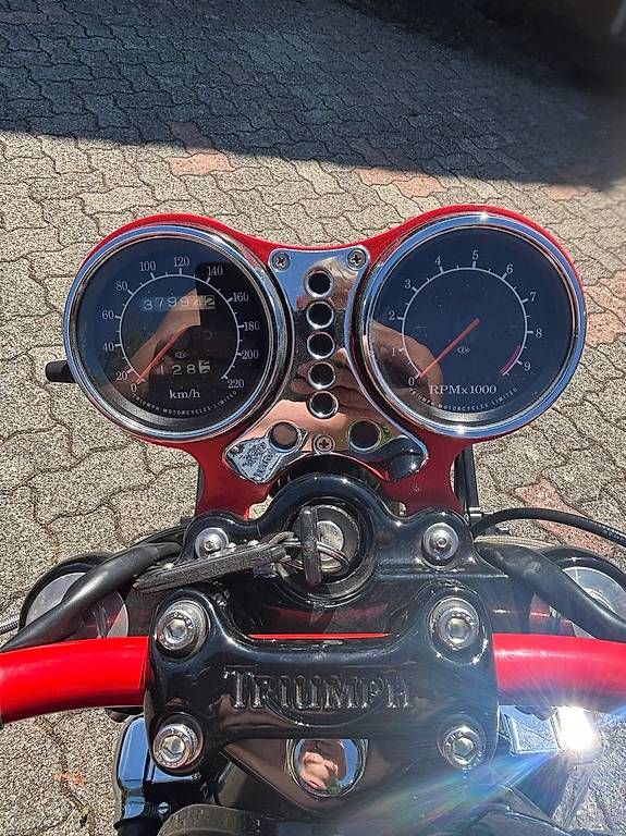 Triumph Strasse: Wunderschöner Cruiser – Gebraucht aus uerkheim von Migge3 1