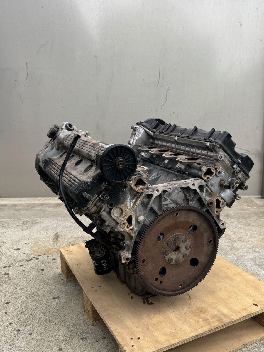 Motori: V8 Motor – Difettoso da Birwinken venduto da gia_6bjn