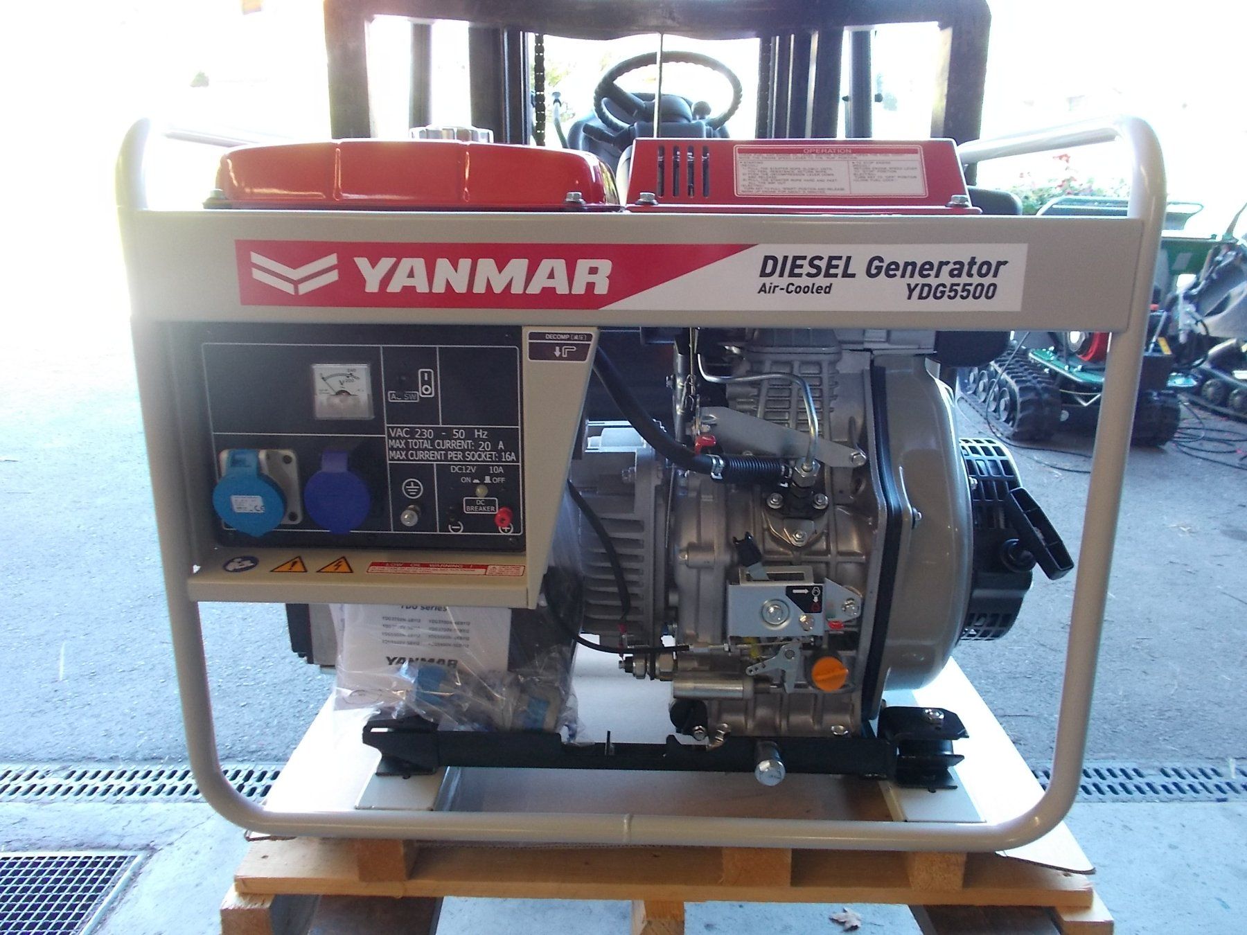 Yanmar Generatori di corrente: Generator Yanmar YDG5500V-5BYI2 – Nuovo e nell'imballaggio originale da Lauenen b. Gstaad venduto da Rezalb