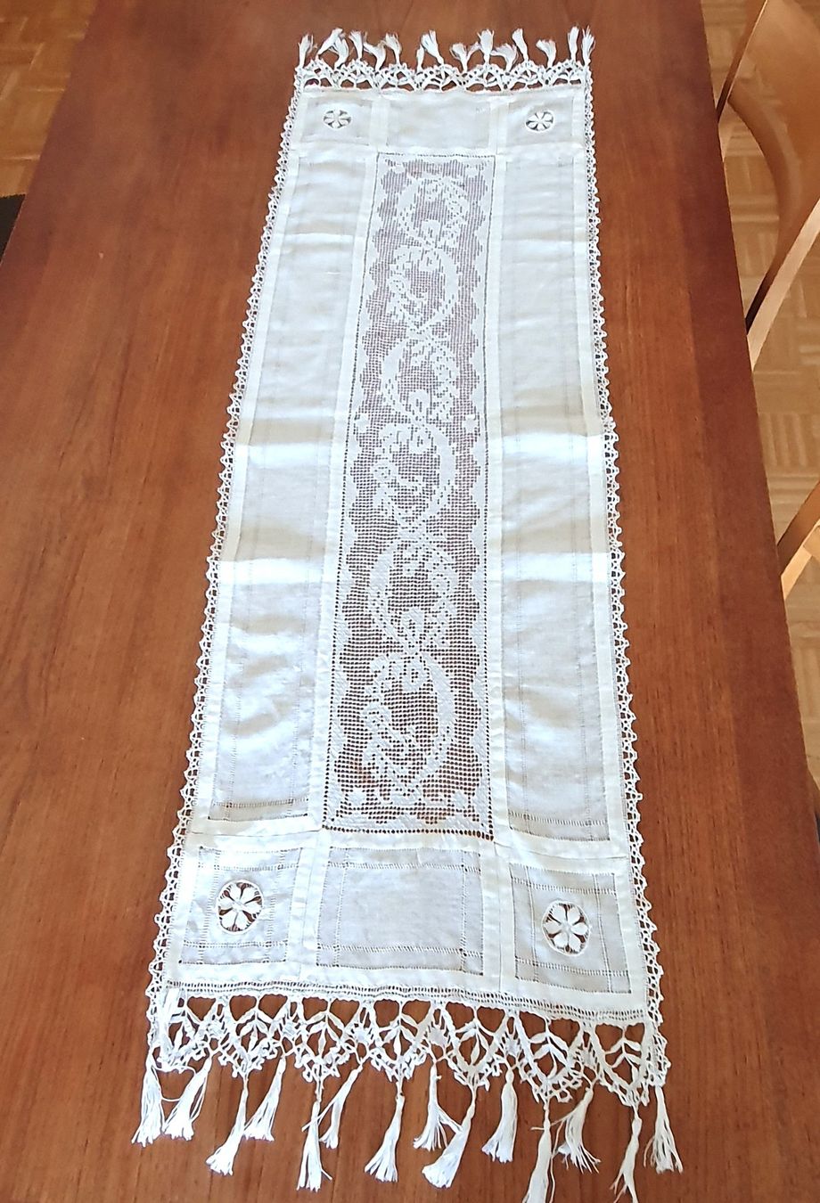 Altra biancheria da tavola: Ancien napperon rectangulaire, 130 x 40 cm – Usato da Lausanne venduto da venise001 1