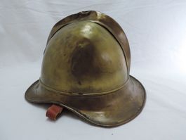antiker Feuerwehrhelm aus Messing