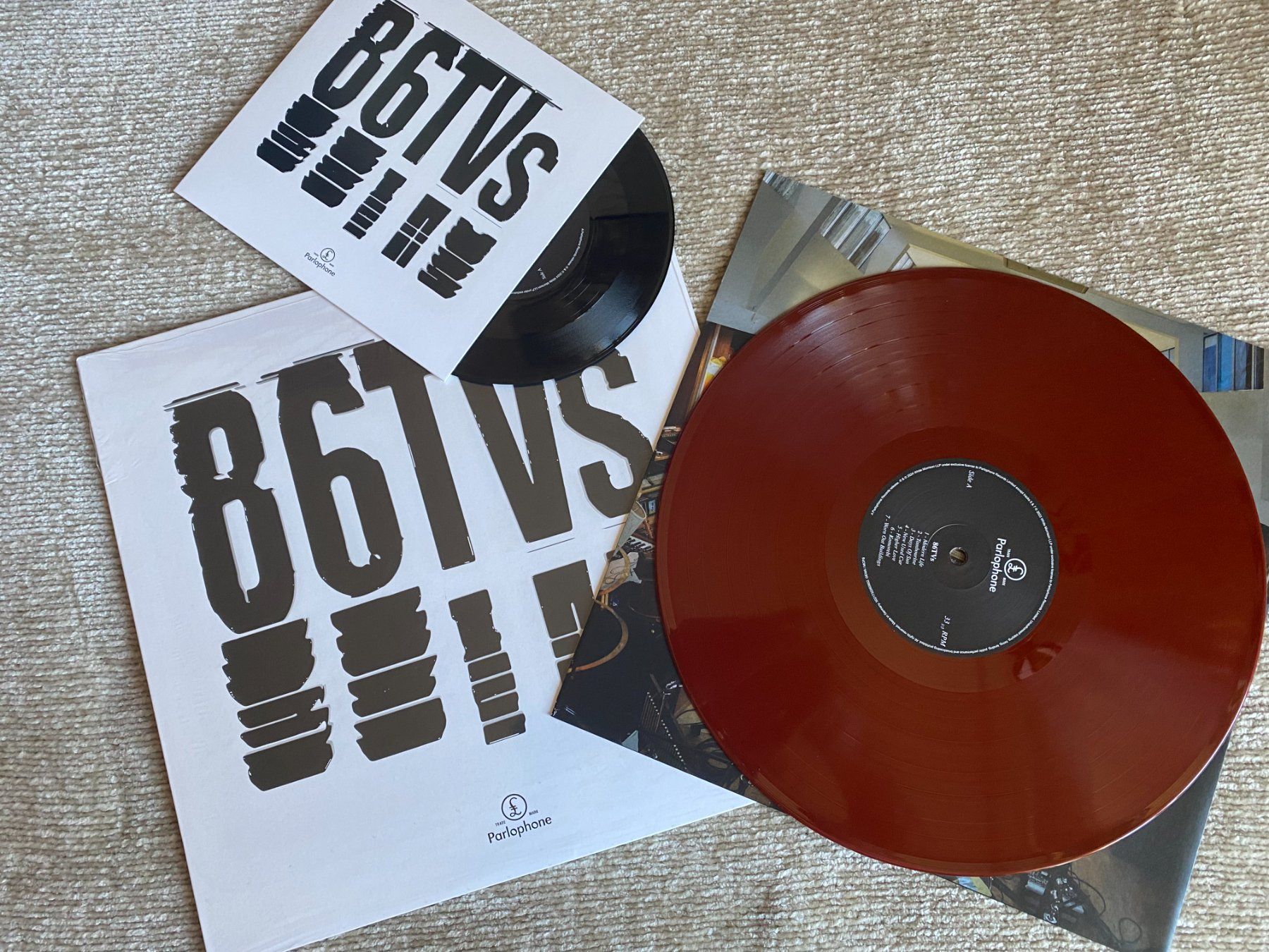 Dischi in vinile: 86TVs – 86TVs / LP & 7" – Nuovo (secondo la descrizione) da Basel venduto da Dinosauce