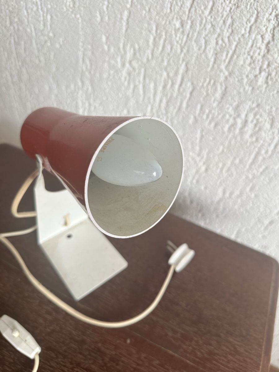 Lampen: Tischlampe rot Metall verstellbar  – Gebraucht aus Gunzgen von Pimsu 1