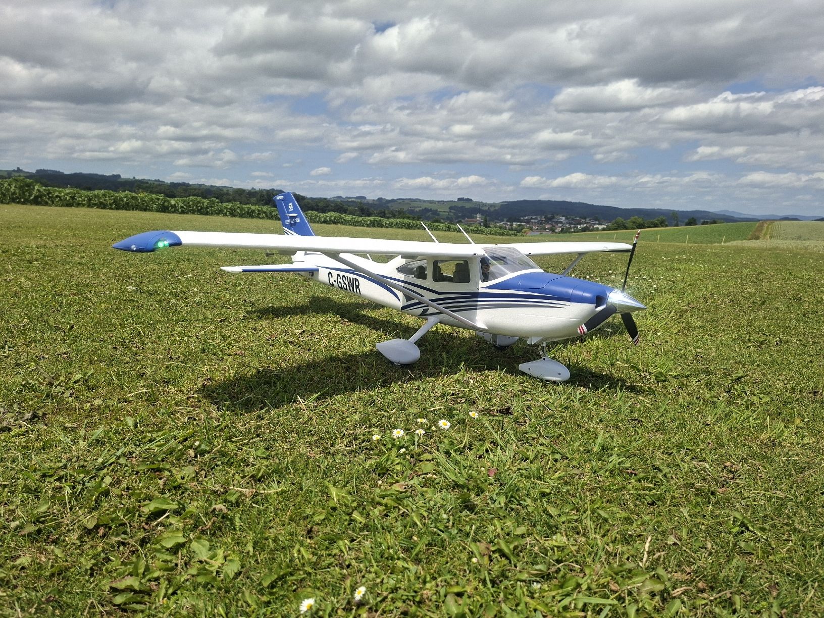 FMS Modellismo RC: FMS Cessna 1m50 2 mal gebraucht!! – Nuovo (secondo la descrizione) da Grosswangen venduto da CRGStar14