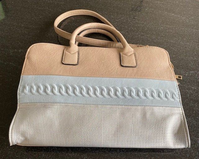 Borse da donna: Damenhandtasche beige/hellblau - geräumig – Usato da Ergisch venduto da July64