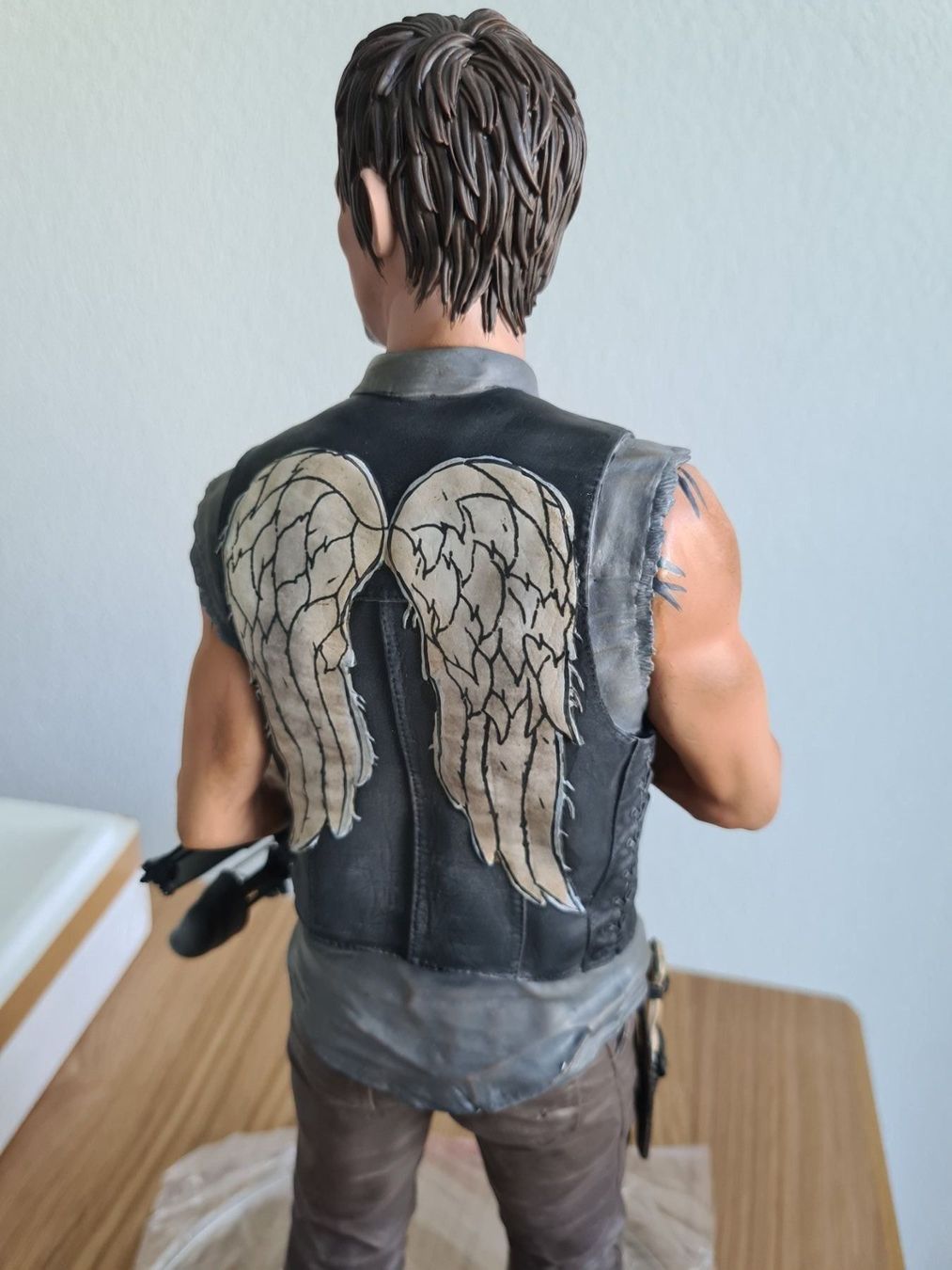 Gentle Giant Statuette: The Walking Dead Daryl Dixon 1/4 Limité – Nuovo e nell'imballaggio originale da Broc venduto da jcr_5cqy 9