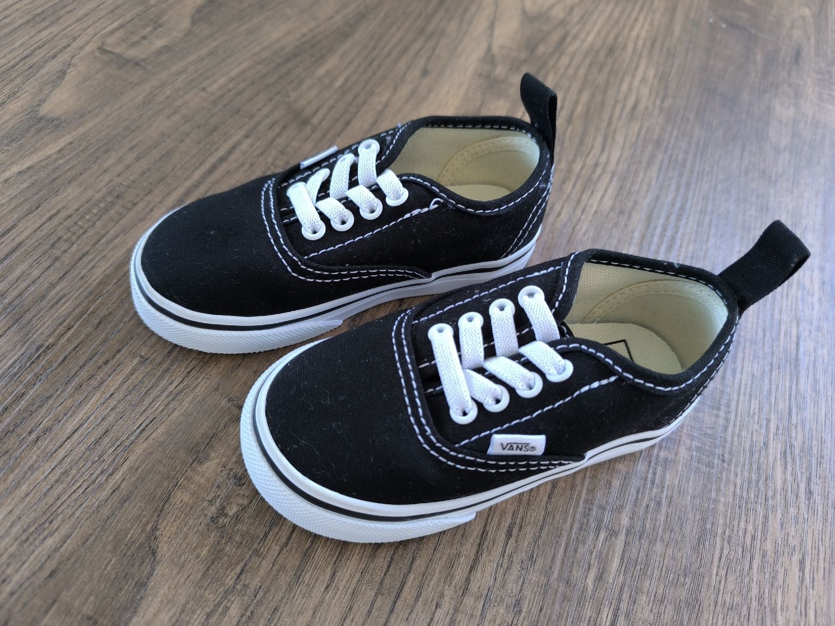 Vans Chaussures garçon: Vans Schuhe Gr. 23.5 - Neu – Neuf (Voir description) à Frauenkappelen par Nickyta89