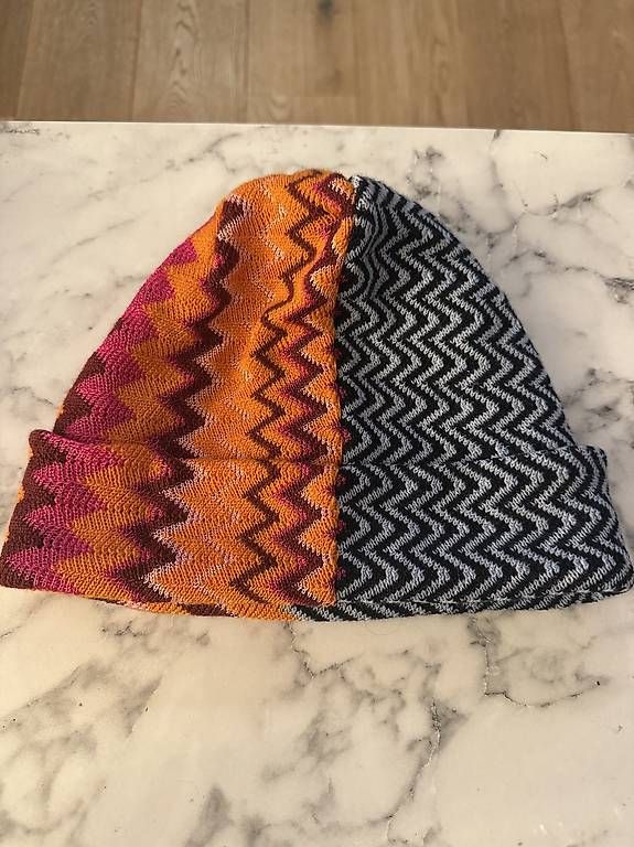 Copricapi, berretti & cappellini: Missoni Mütze – Usato da St. Gallen venduto da dan_8plt