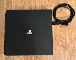 PlayStation 4 (PS4) PRO 1000gb mit Stromkabel | DEFEKT