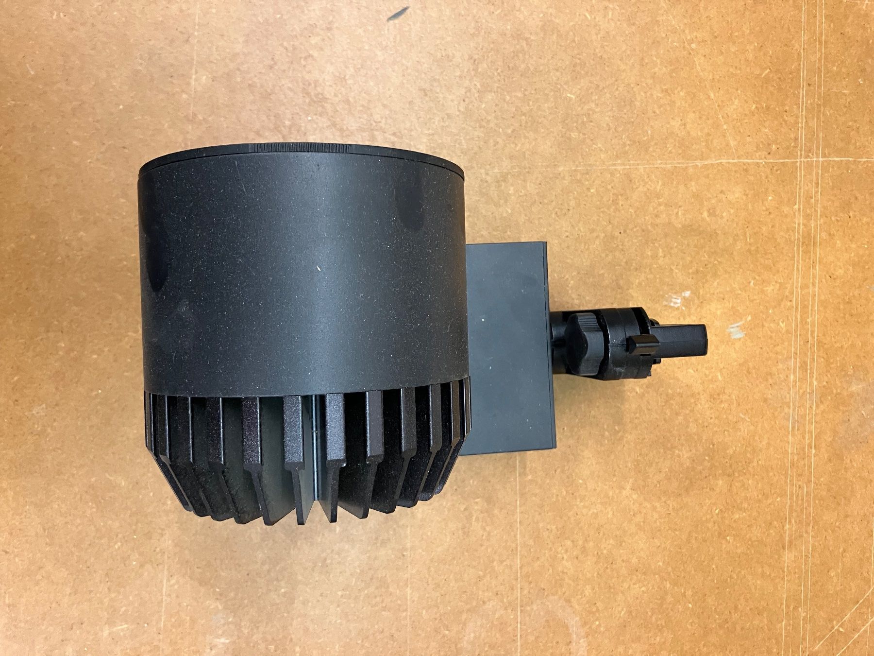 Lampadari & plafoniere: LED Leuchte Schienensystem Spot Lichtleiste transformer – Usato da Aarau venduto da ektachrome100