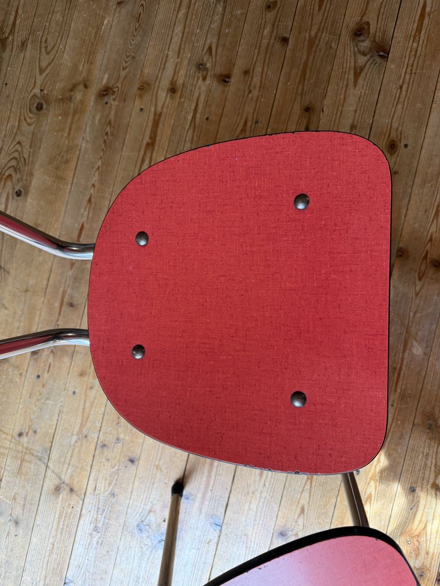 Set di tavolo e panche: Kindertisch mit drei Stühlen – Usato da Zürich venduto da K_T_H_M 3
