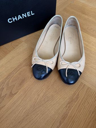 Chanel Ballerinas nude/schwarz, Gr. 40