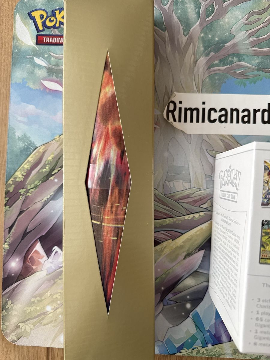 Pokémon Carte collezionabili: UPC Charizard Ultra Premium Collection Box EN geöffnet 1 – Nuovo (secondo la descrizione) da Niederweningen venduto da rimicanardo 1