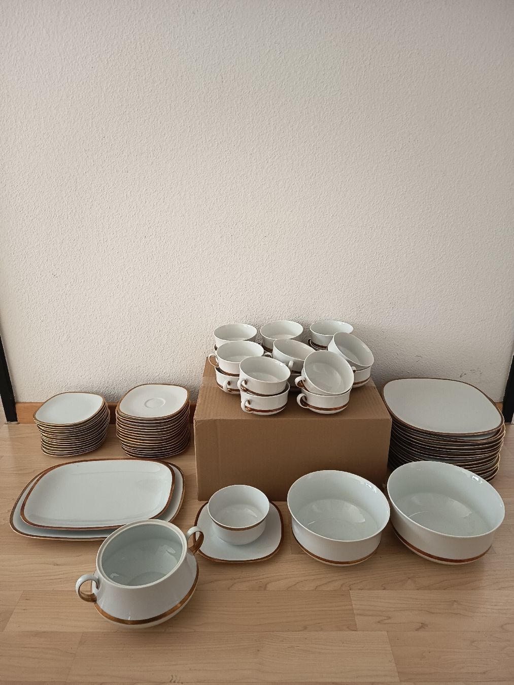 Set di piatti: Langenthal Geschirr 67 Teile – Usato da Wangen b. Olten venduto da crea_look 1