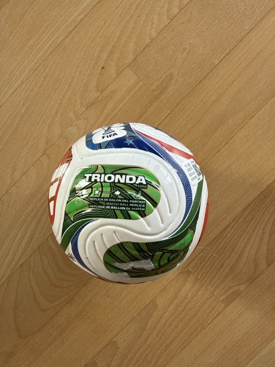 Adidas Ballons: Fussball Adidas TRIONDA Grösse 1 Mini – Neuf (Voir description) à Effretikon par Dario_111B