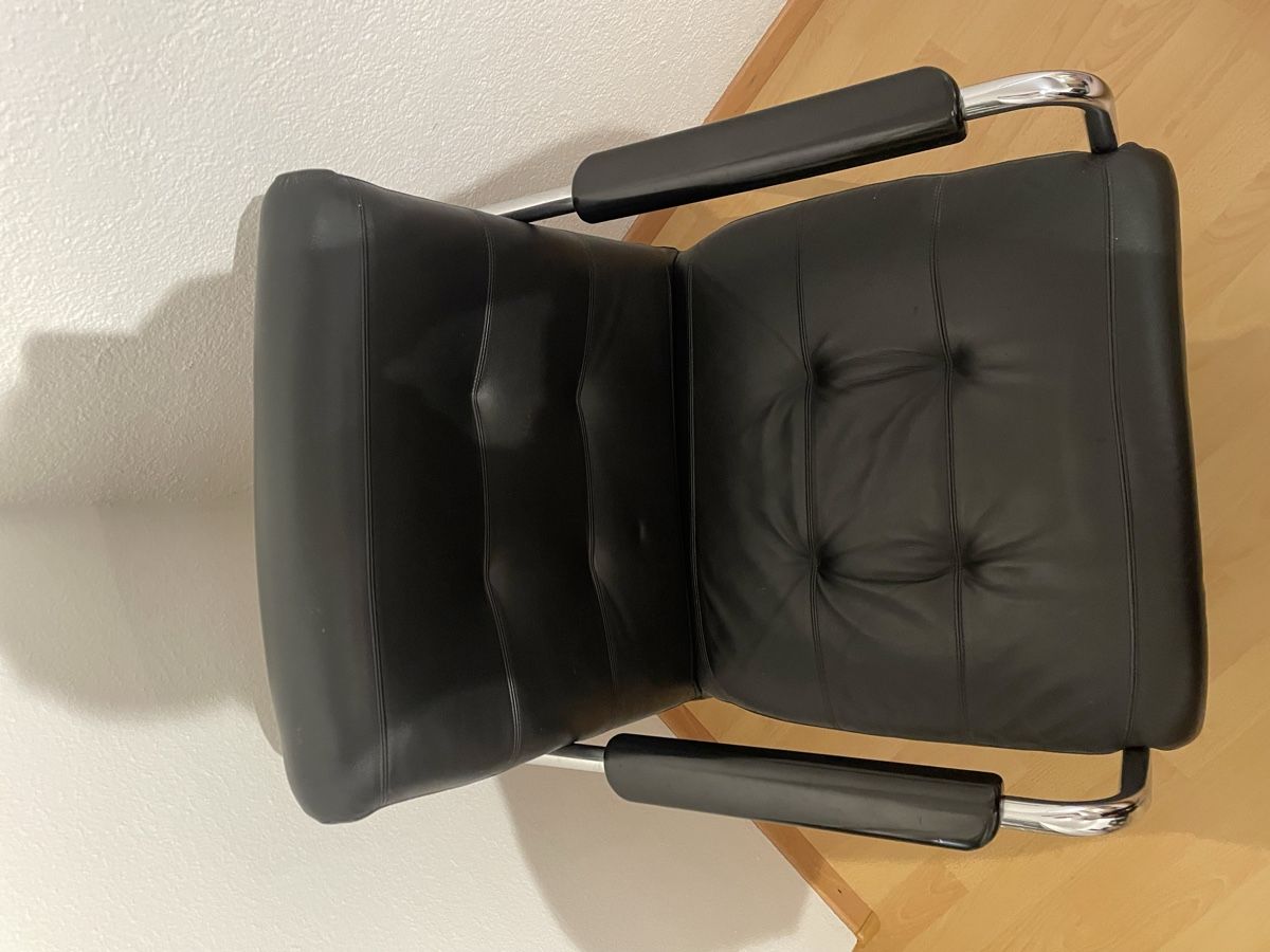 Sessel: Freischwinger Sessel in Schwarz – Gebraucht aus Thun von rem_9vqs 3