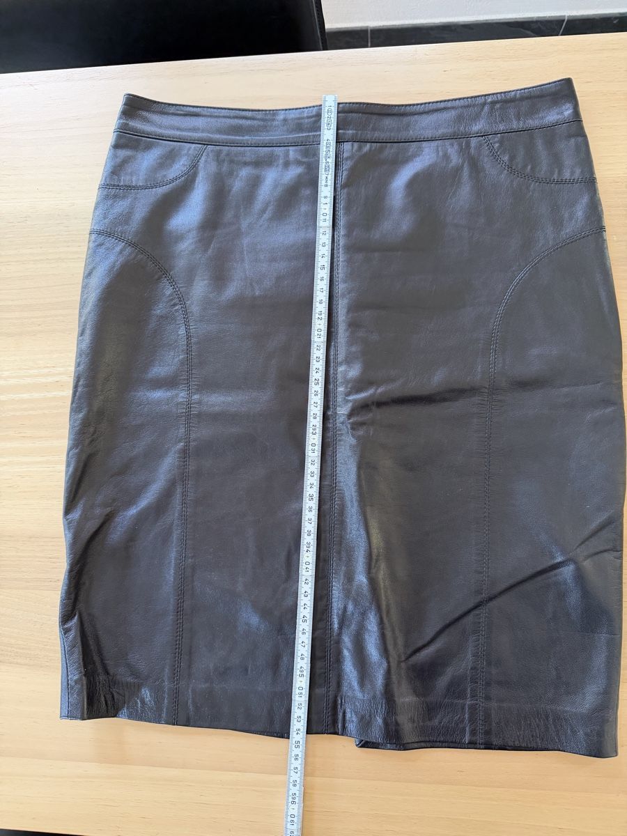 Gonne: Kiton Lederrock – Usato da Ennetbaden venduto da b617