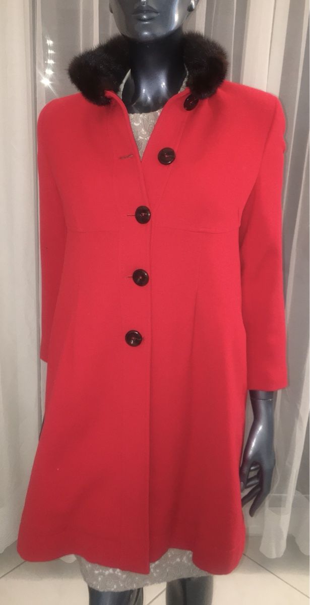 Valentino Mäntel: RED VALENTINO MANTEL MIT PELZ GR. 38 (IT 42) – Gebraucht aus Unteraegeri von MH203 1