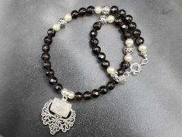 Unikat 💎 Halskette aus Glas, Vintage Perlen und Mondstein