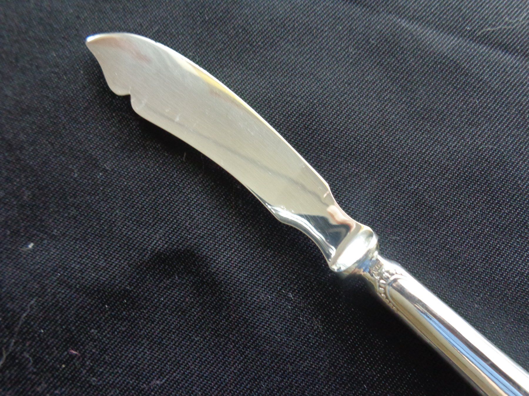 Jezler Set di posate: * COUTEAU A FROMAGE JEZLER PERLE ARGENT 800 COMME NEUF – Nuovo (secondo la descrizione) da Morges venduto da videcavegrenier 3