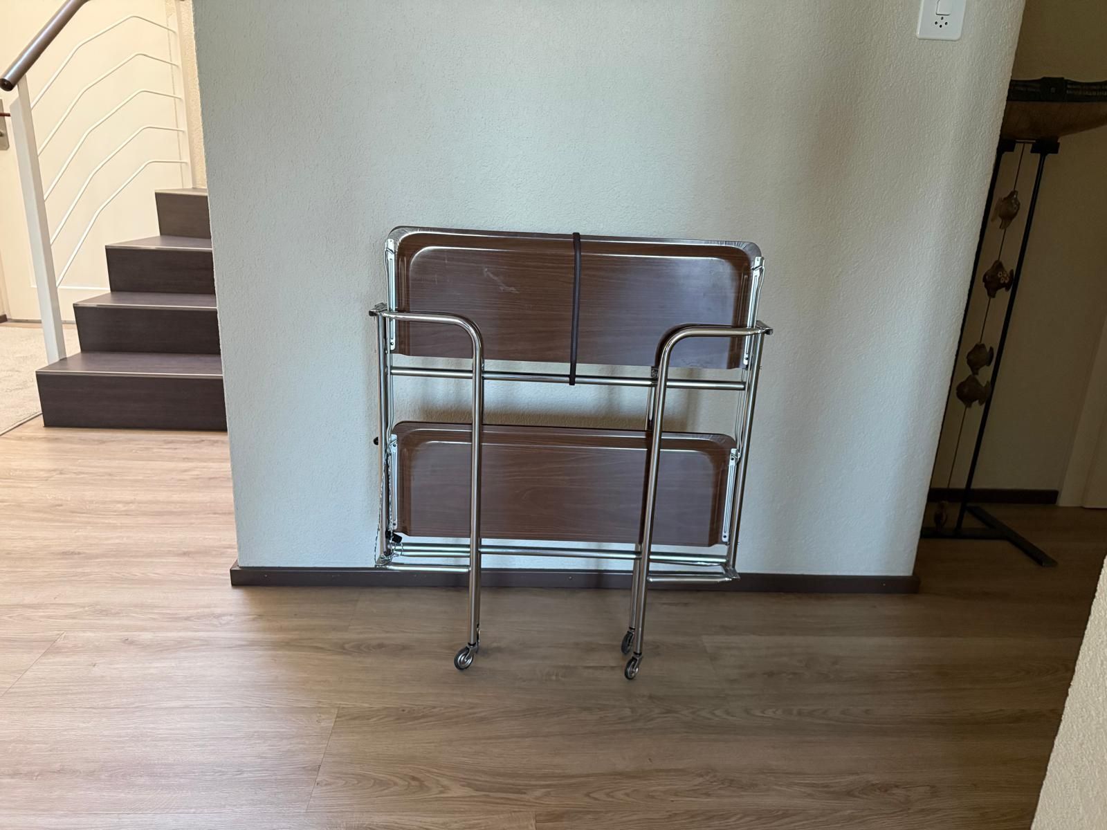 Carrelli di servizio: Desserte/bar roulant vintage pliable – Usato da Couvet venduto da xen_8fvc 3