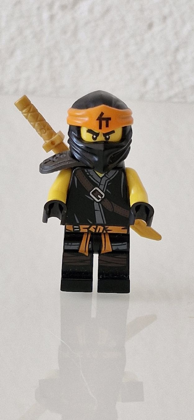 Lego Statuette: LEGO NINJAGO Cole – Usato da Anglikon venduto da der_dp89