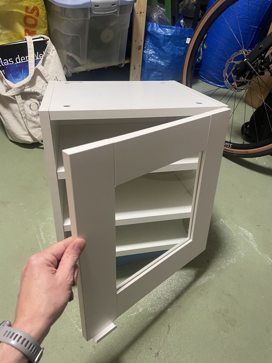 Ikea Armadi: Kleiner Hängeschrank 40/40/40 – Usato da Pfäffikon ZH venduto da spl_q2lj