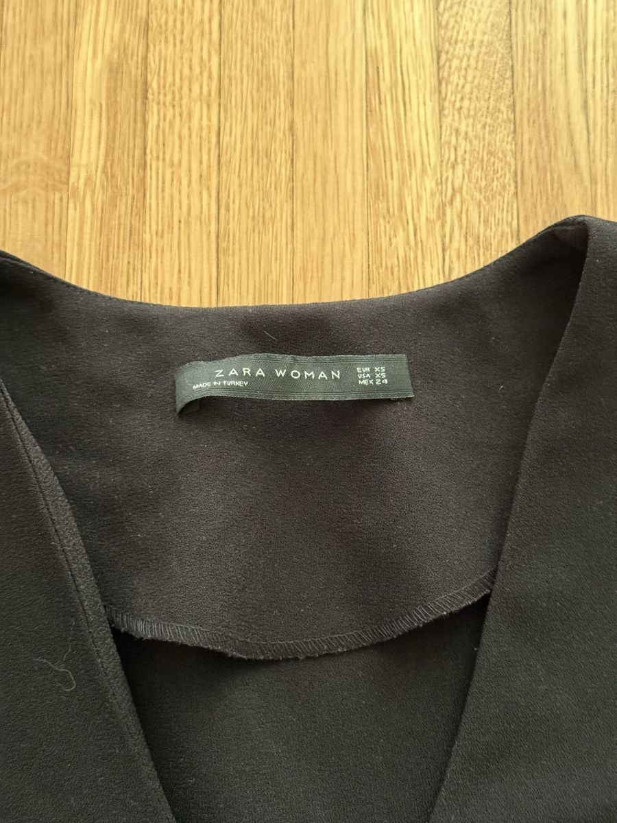 Kleiderpakete: Lot hauts XS – Gebraucht aus Monthey von sen_6ckr 3