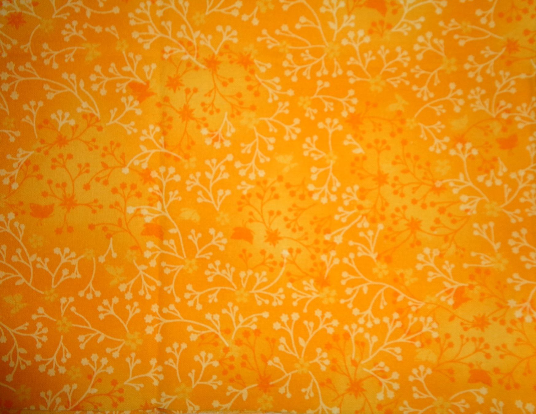 Tessuti: Baumwollstoff 48 x 70 cm  gelb – Nuovo (secondo la descrizione) da Basel venduto da Happybaer