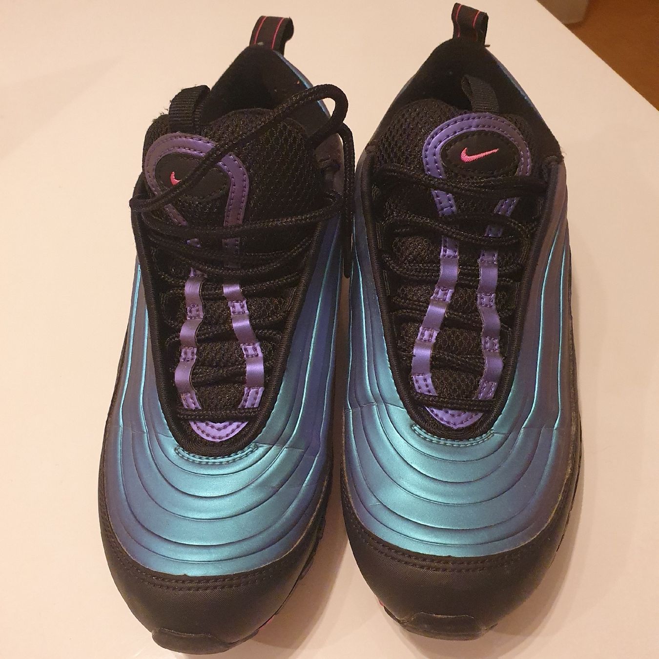 Nike Scarpe da donna: nike schuhe Damen air max 97 – Usato da Ittigen venduto da Bjaja