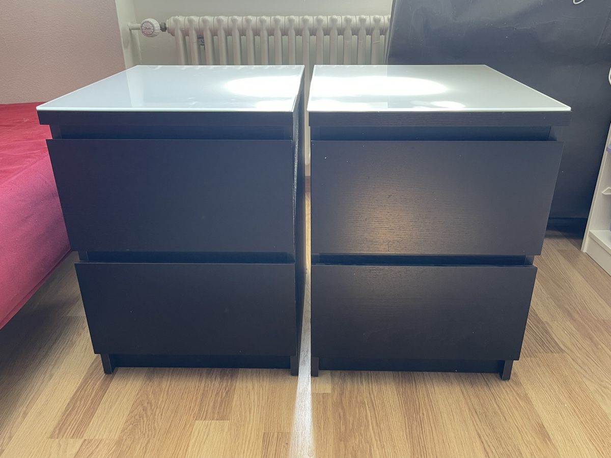 Comodini: 2x Ikea Malm Kommode schwarz mit Glasplatte weiss – Usato da Rapperswil SG venduto da Jule1410