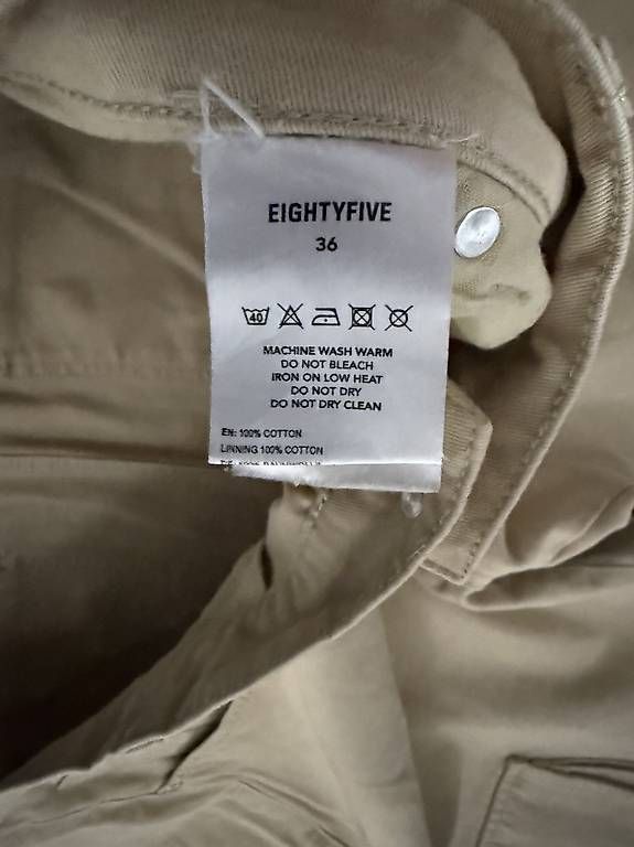 Pantaloni: EightyFive Pantalon Cargo Beige Taille 36 – Usato da Chézard-St-Martin venduto da keke_0675 2