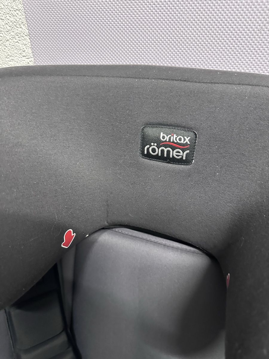 Britax Römer Seggiolini per auto: Kindersitz Britax Römer – Usato da Bütschwil venduto da hfs2010 2