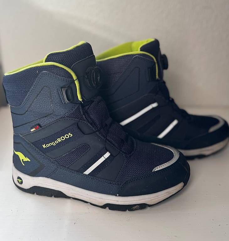 Scarpe per ragazzi: Kangaroos Kinder Winterschuhe,Grosse 37 – Usato da Bern venduto da mam_v6sq