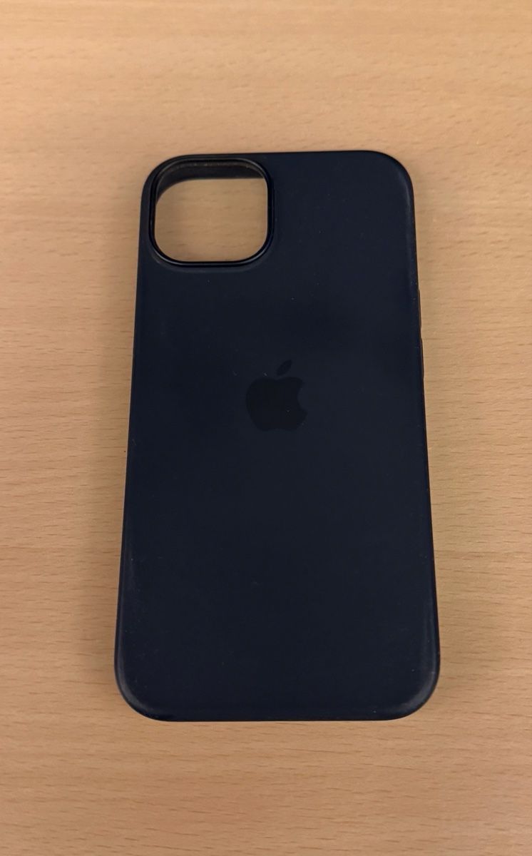 Apple Cover & Protezioni schermo: iPhone 14 Silikon Case mit MagSafe - Mitternacht – Usato da Aarau venduto da Melia077 3