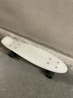 Penny Board Skateboard weiß (glow in the dark)