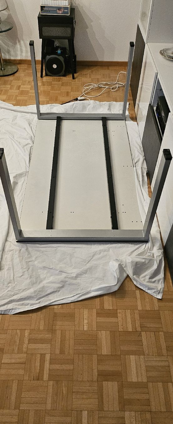 Scrivanie: Bürotisch-Schreibtisch – Usato da Basel venduto da Xanperican 8