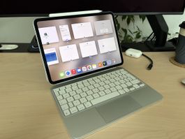 iPad Pro M4 1TB WiFi inc. Magic Keyboard & Apple Pencil