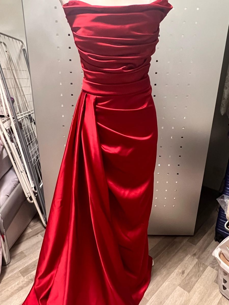 Vestiti: Abendkleid in Rot Gr.36 / Abschlusskleid – Usato da Oberentfelden venduto da ulli03
