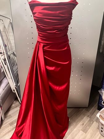 Abendkleid in Rot Gr.36 / Abschlusskleid
