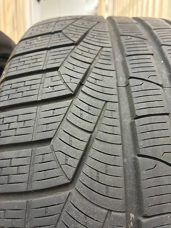 Pneumatici & Ruote complete: Pirelli Winterreifen 255 35 19 – Usato da Neuenhof venduto da Gt5.Performance_ 3