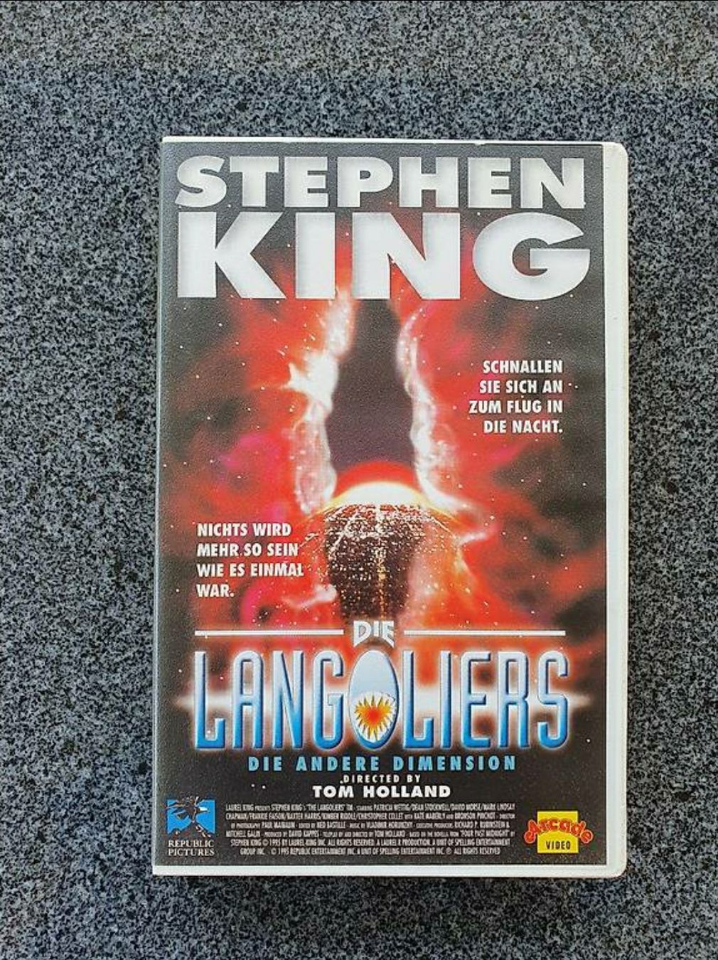 Toutes les VHS: Die andere Dimension Vhs Film – D'occasion à Herznach par kayley09