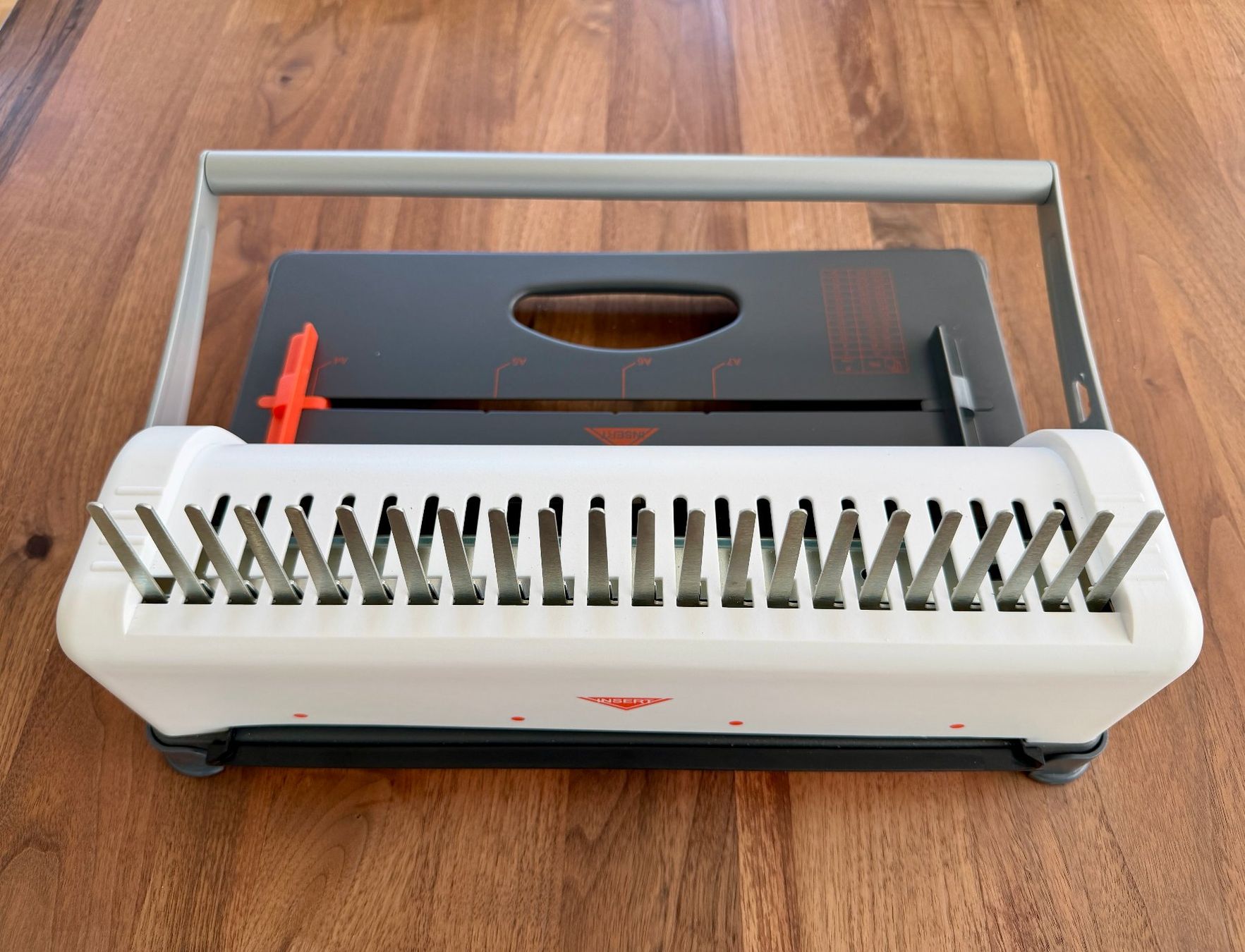 Machines à relier: Bindemaschine Starbinder Pro PB200-30 – D'occasion à Herisau par Sterod 1