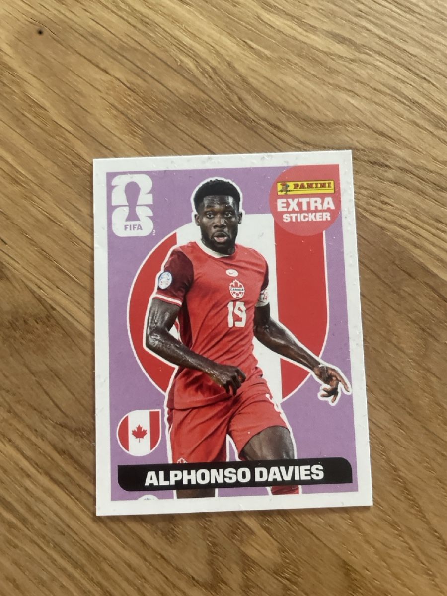 Panini Cartes à collectionner: 4 Extrasticker Lila und 1 Extrasticker Gold – D'occasion à Arlesheim par misch77 5