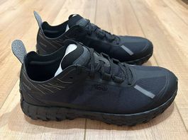 NORDA Trailrunning Schuh Gr. 44 2/3