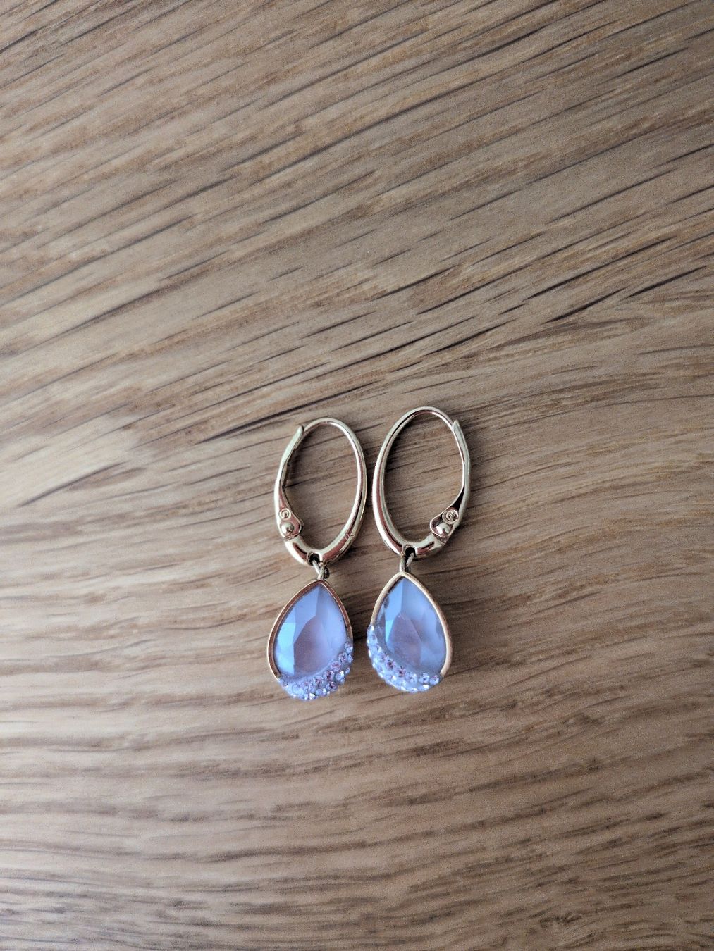 Swarovski Boucles d'oreille: Swarovski Ohrhänger – Neuf (Voir description) à Aarburg par Noemi.H