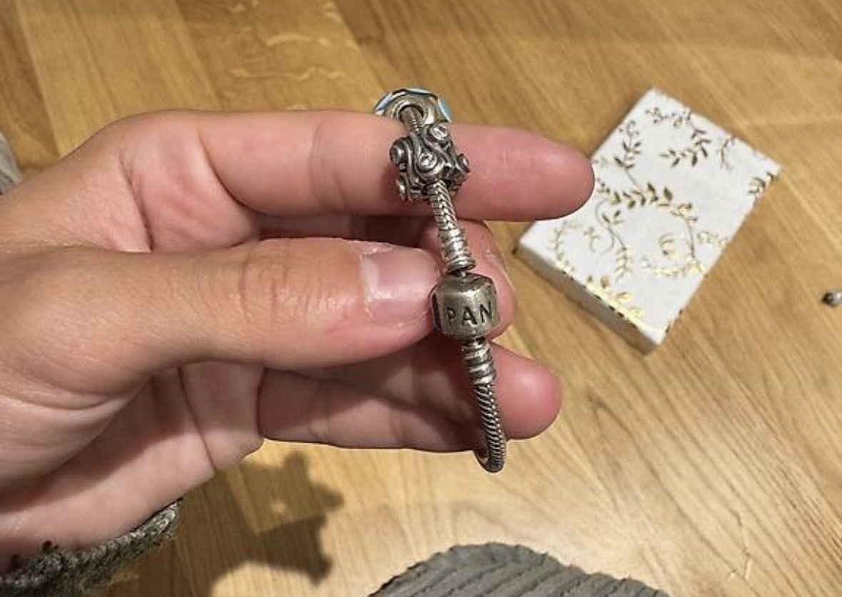 Pandora Bracciali & Braccialetti: Armband mit Charms – Usato da Bremgarten AG venduto da val_ch 3