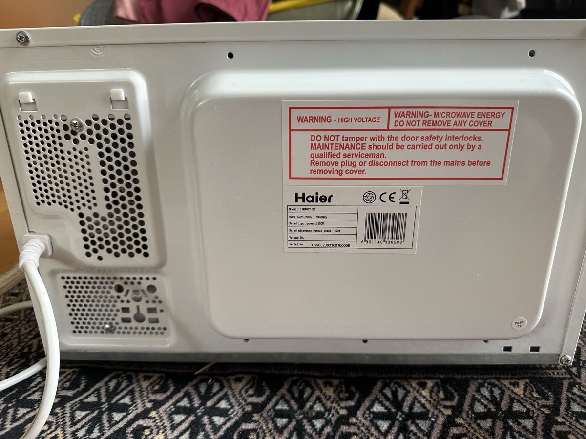 Haier Elettrodomestici da cucina: Mikrowelle Haier HMN2075 700W – Usato da Aarwangen venduto da Wikipr 3